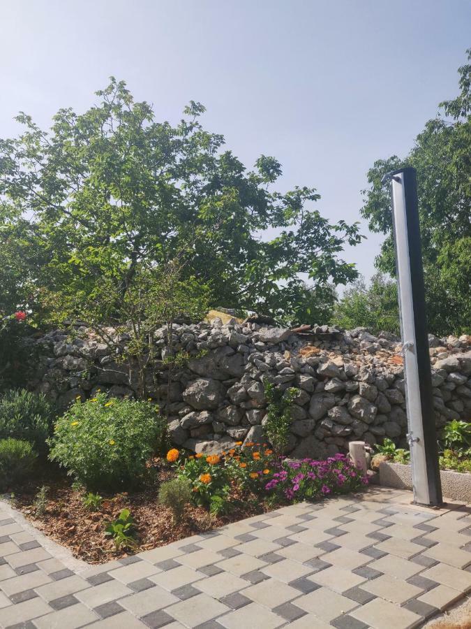 Guest House Maslina Vinisce Bagian luar foto
